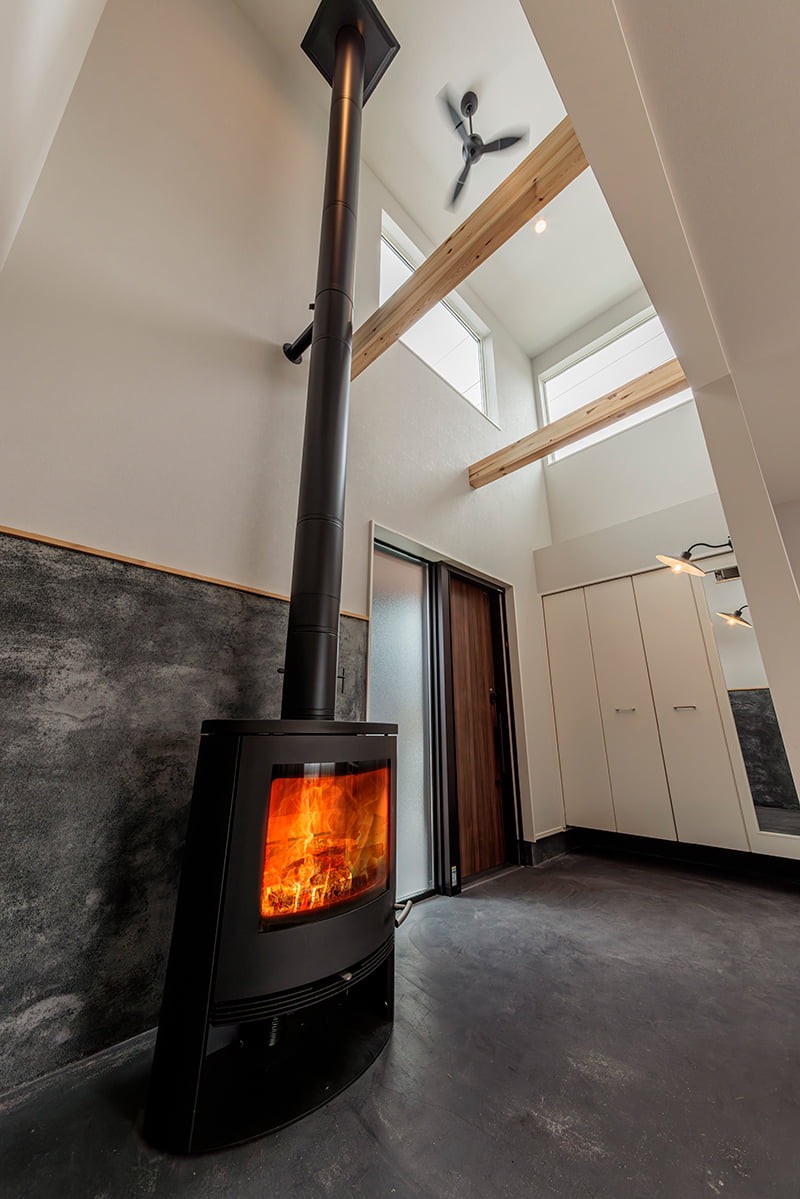 薪ストーブ暖炉静かなメンテナンス家中に暖かい空気を分散あなたの家の