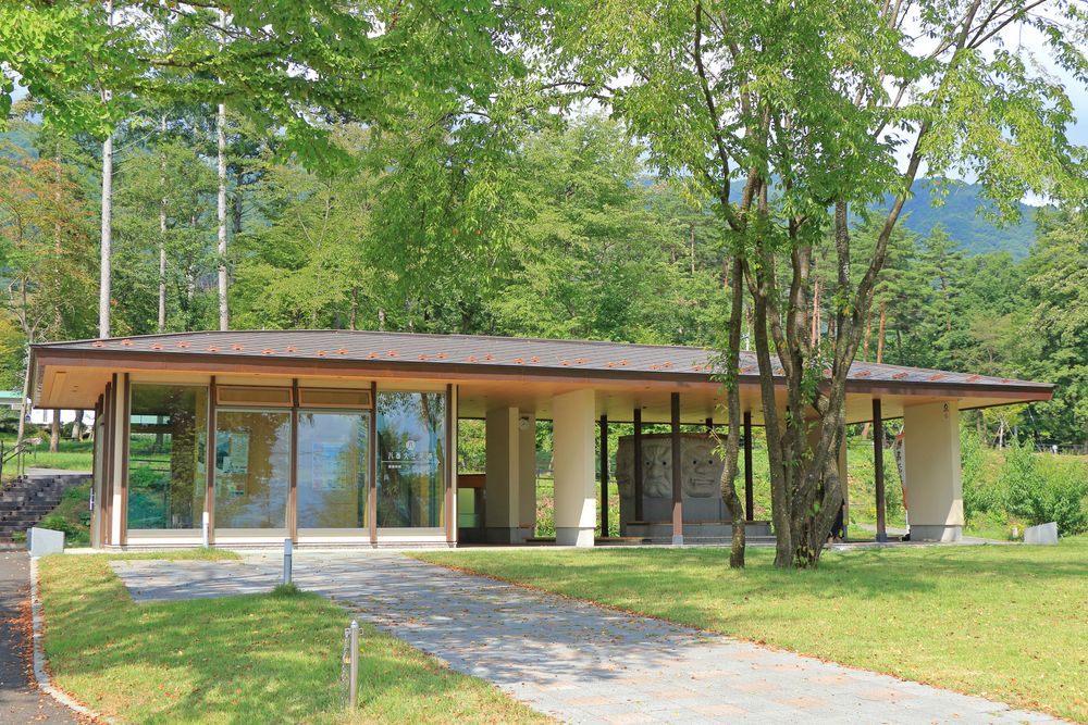 長野県 八面大王足湯7764949 の写真素材 - アフロ