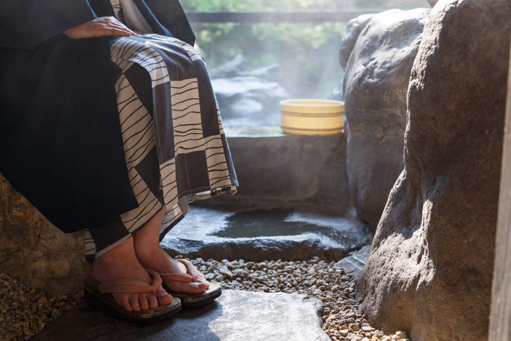 日帰り温泉に2人で行けるチケット「ONSEN TICKET ペア」丨体験ギフトならアソビュー！ギフト