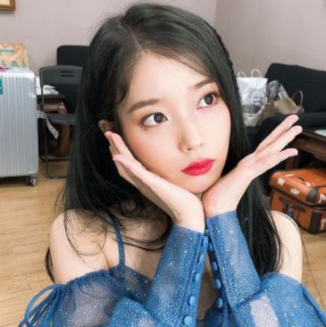 歌手兼俳優のIUがデビュー後、着実にダイエットをしなければならなかった理由を率直に打ち明けた。3月1日、ユーチューブチャンネル「トゥルントゥン」に公開された「春の香りは言い訳で」映像でIUはユ·ジェソ- MK