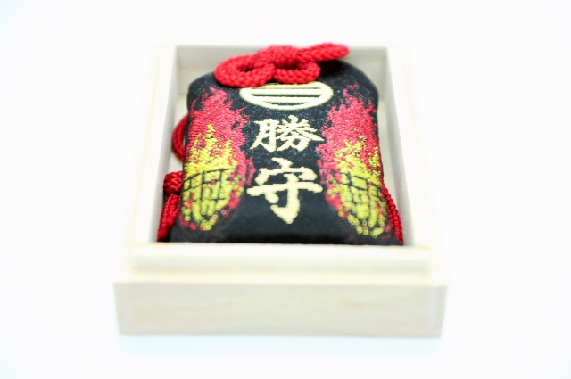 変顔写真を携帯の待ち受けにしたら当たり続出！？知る人ぞ知る佐賀競馬の守り神「クシャオバ」まいどなニュース