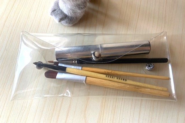 メイクブラシは立ててセンスよく収納しよう♡参考にしたい収納アイデア集WEBOO ウィーブー暮らしをつくる