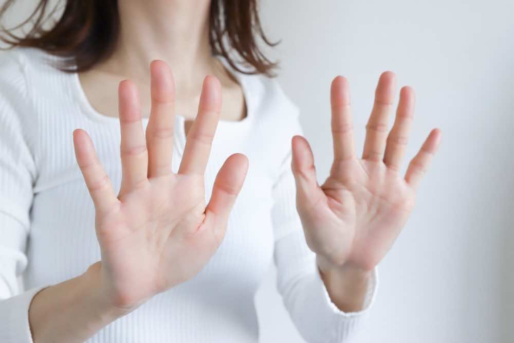 手相の見方は左手は先天的、右手は後天的な意味。手のひらに映る未来インフォグラフィック