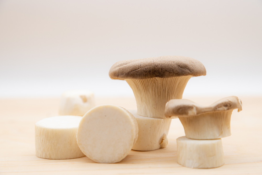 腐ったエリンギの見分け方。色・臭い・触感を解説 - Fily