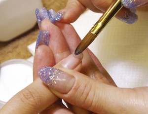 超不器用さん向け セルフネイルデザイン13選！簡単・手軽におしゃれな手元をGETしよう - ネイルタウンで見つかる！最新セルフネイル＆トレンドネイル デザイン特集