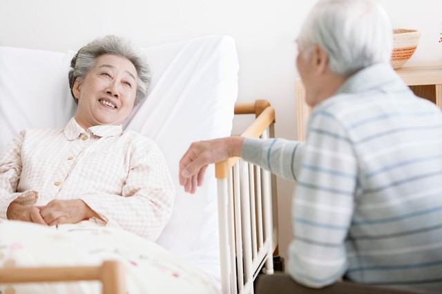 入院費用は実際いくらかかる？ 入院時に必要になる費用まとめ 保険のはなし – 保険見直し本舗保険相談・保険比較の窓口