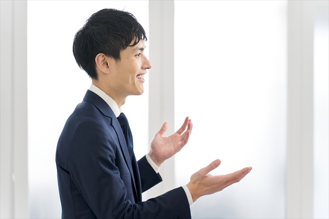話し方教室東京 教養講座-ジェスチャー・身振り手振り、非言語コミュニケーションの影響力！日本コミュニケーション学院 東京