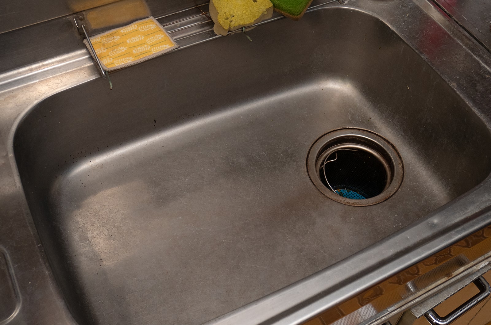 シンクの白い汚れを落とす。佐久市のハウスクリーニングならおそうじ本舗佐久中込店