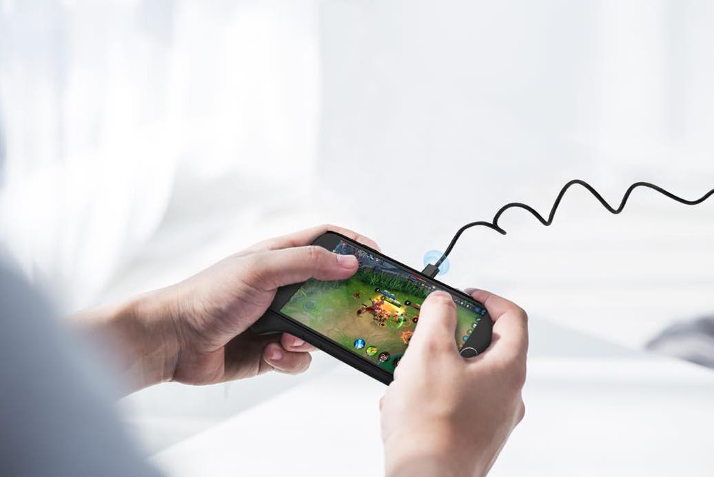 14,800点を超えるスマホ 持つ 手 横のイラスト素材、ロイヤリティフリーのベクター素材グラフィックスとクリップアート - iStock