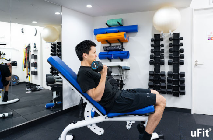 肩の後ろを鍛える, ダンベルリアレイズ解説, ., ., https:lit.link arifitness ,workoutfit gym 몸짱 운동 筋トレ 運動 フィットネス 筋トレ男子 ボディケア bodycare,肉体改造 ボディメイク バルクアップ エニタイムsummerstyleaward