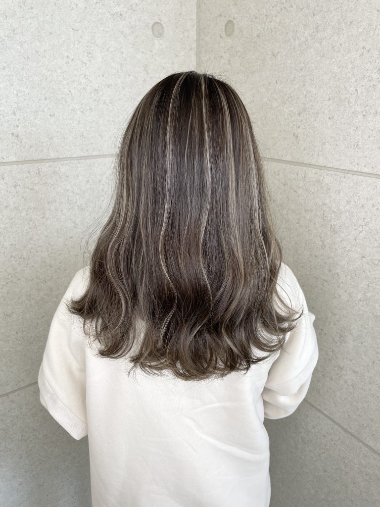 セルフブリーチで失敗しない！ブリーチ１回２回の髪色の違い、注意点ヘアカラーリングLICOLO - 髪から自分を好きになる