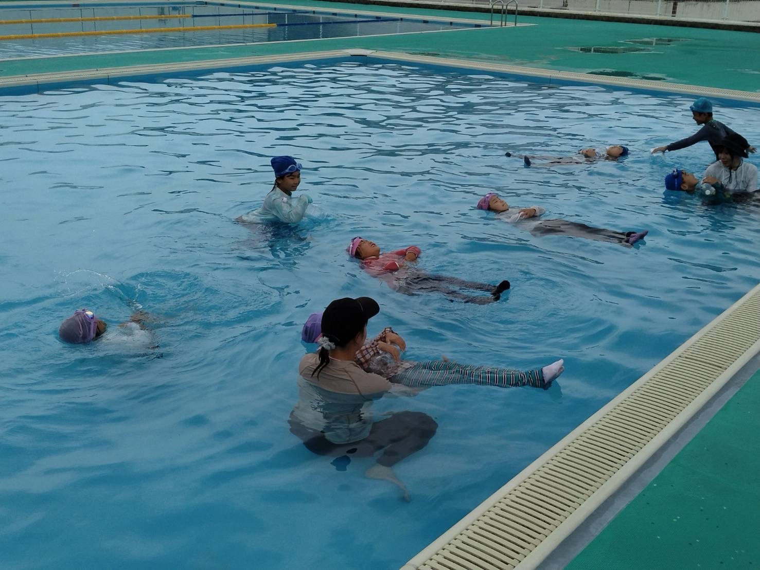 ７ １４ 着衣泳 ３～６年- 名倉小学校