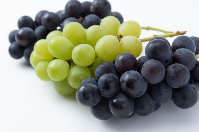 デトックスダイエット、毒素を抜く、りんご、ぶどう、人参