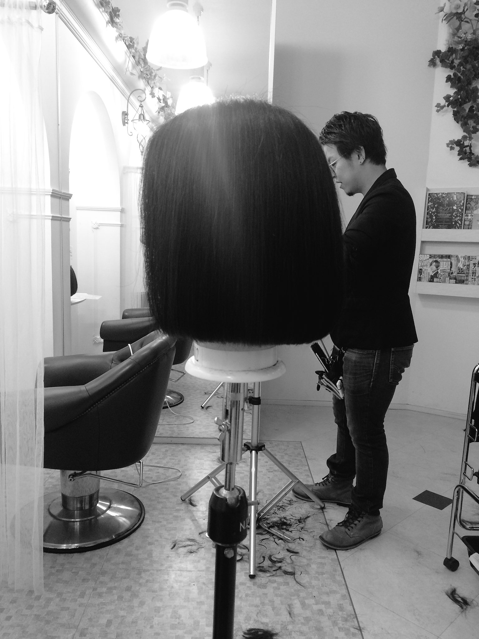 美容師の真面目な日常と透明感のあるミルクティーカラーTikTok