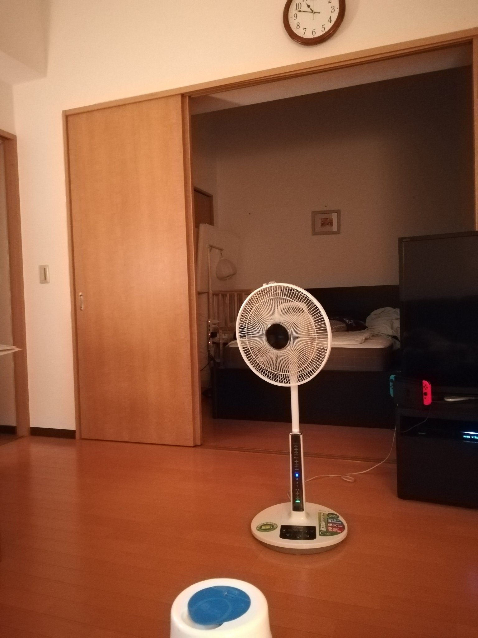 扇風機から異音がする原因は? 直し方や変な音の予防方法も紹介イエコレクション iecolleインテリア、雑貨情報が満載のWEBメディア