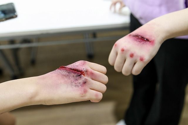 本格的！ハロウィン用口裂け女メイクのやり方美容・化粧品情報はアットコスメ