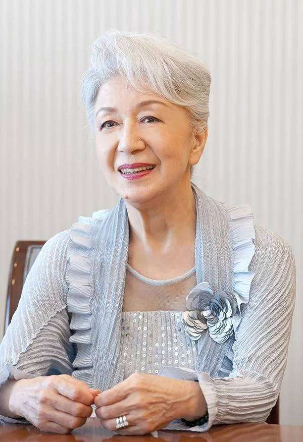 くすみ・シミなし！奇跡の65歳・天野佳代子流 透明感肌 を作る3つのメソッド美的GRAND美的.com