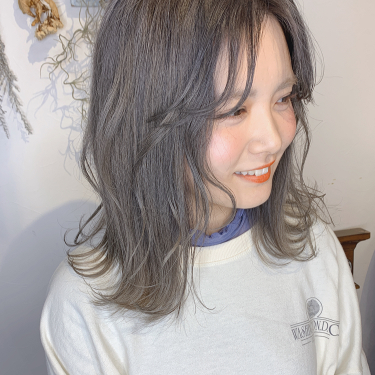 セルフカラー 泡カラーで大人可愛いグリーンアッシュに染めてみたヨ。 ボブ ミディアム 簡単