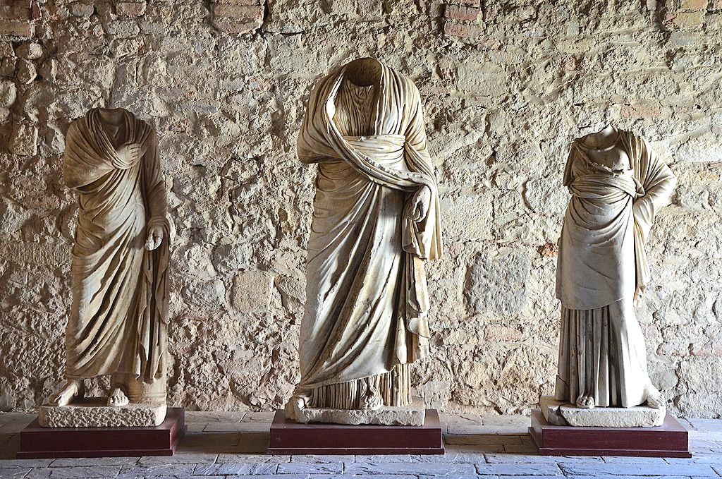 リアルで自然な「首」の描き方と、見栄えの良い「あご下の輪郭」の表現方法を探るエクスナレッジ・オンライン知識が深まる、世界が広がる