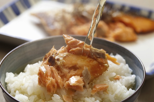 管理栄養士が教える お茶漬けダイエットを成功に導く！痩せ効果 大の朝・夜におすすめのレシピやカロリーなども紹介女性向けパーソナルジム検索サイト ジムカツ