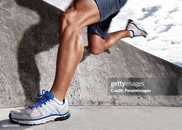 仰天ビフォーアフター ‟脚男”の異名で競走馬よりもすごい脚の筋肉を持つ男・佐藤茂男FITNESS LOVE フィットネスラブ