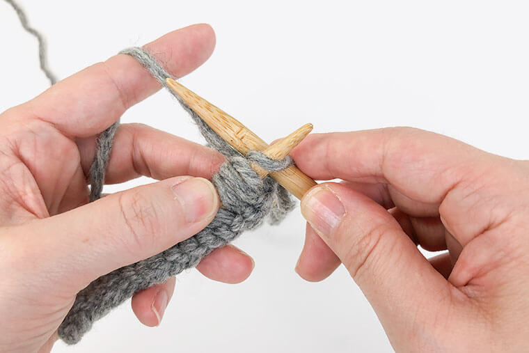 簡単 棒針編みで作るマフラーの編み方 1ページ目 ぬくもり