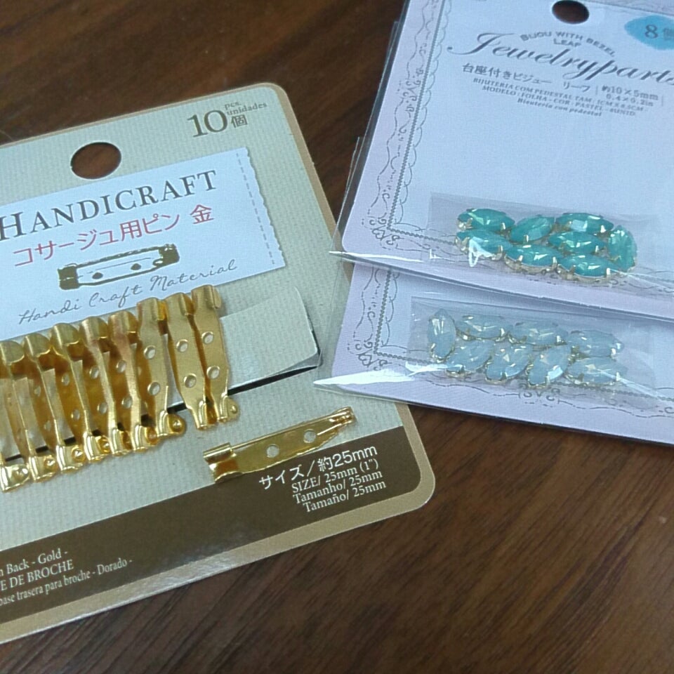 100均ダイソーの「画鋲 押しピン 」を全部買ってみます 8種類rooms19