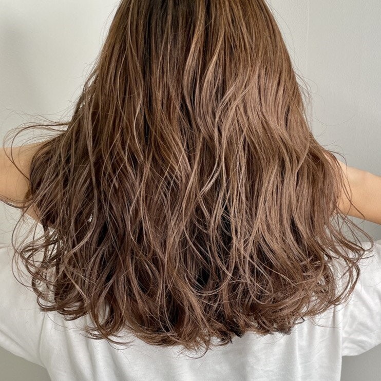 チョコレートブラウンってどんな色？おすすめの髪色15選 暗め・明るめのヘアカラー色見本 - LALA HAIR MAGAZINEララヘアマガジン