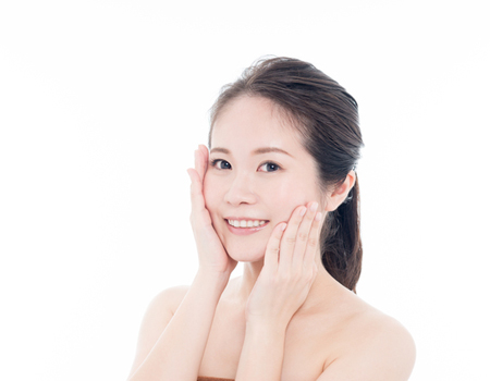 洗顔後の白いカスの正体は角栓！鼻に白い角栓ができる原因とは？ - あしたの美肌