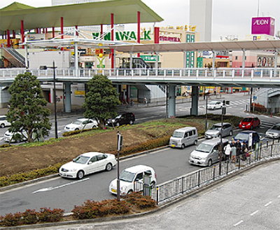 海老名駅東口ロータリー - 海老名の道路