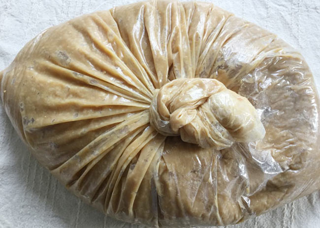 味噌作りの際のカビ「事前の防止策」と発生した時の「対処方法」について - 鹿児島の醤油と麦味噌の蔵元 かねよみそしょうゆ