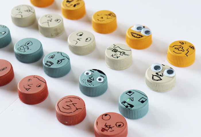 No.105「キャップがくるくるまわるおもちゃ」 保育士の手作りおもちゃ