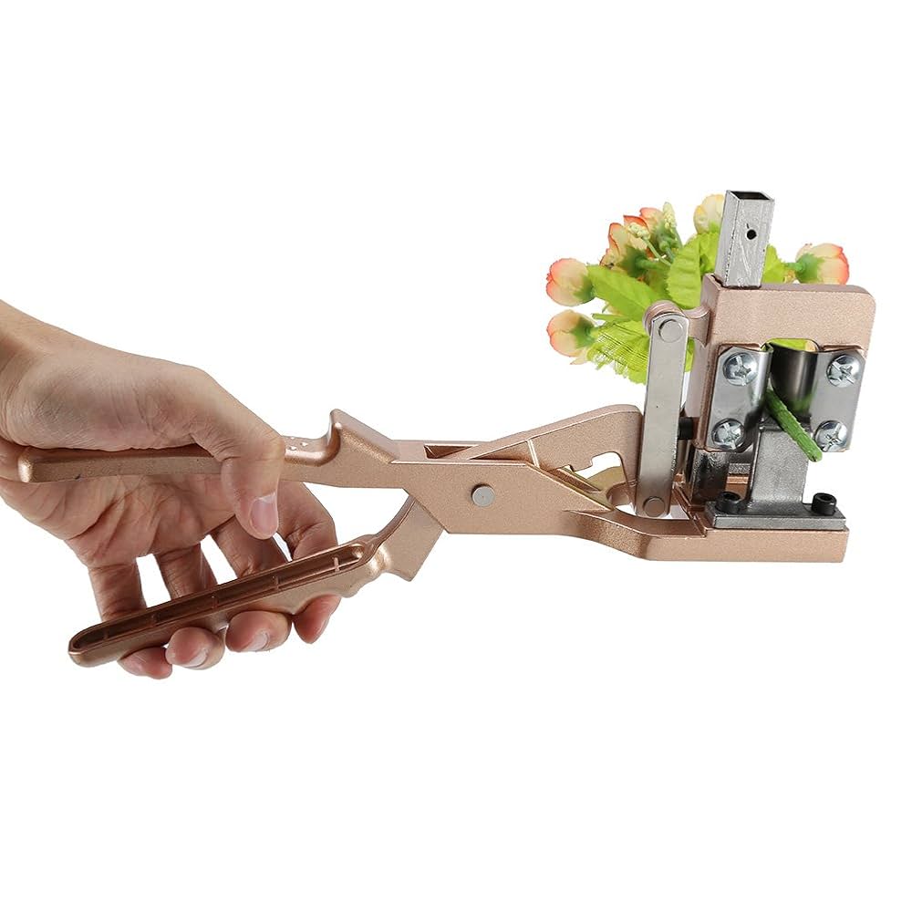 山梨県、果樹園での選定枝等を炭にして土中に埋め、土壌の炭素貯留量を増やす「4パーミル・イニシアティブ」を実践へ。「脱炭素ブドウ」、「脱炭素モモ」等を市場に供給へ RIEF一般社団法人環境金融研究機構