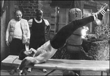 ドラゴンフラッグの効果的なやり方超腹筋の自重体幹トレーニングQITANO ® 北野カラダづくりラボ