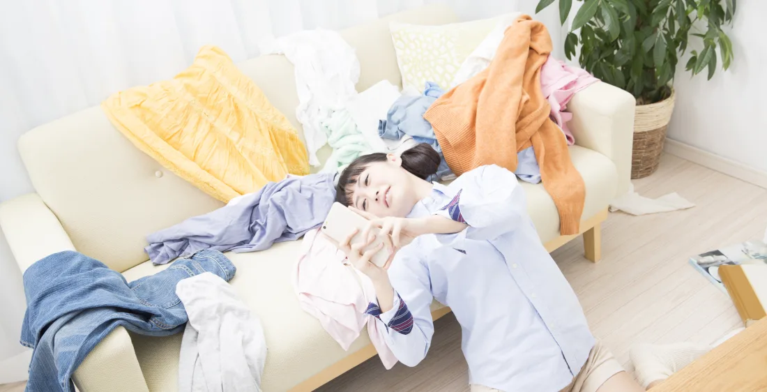 掃除ができない 女性イラスト - No: 1408569無料イラスト・フリー素材なら「イラストAC」