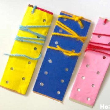 9 件の「指先トレーニング」や「幼稚園 工作 アイデア」のアイデアを見つけましょう手作りおもちゃ、手作りおもちゃ 2歳、手作り おもちゃ 子どもなど