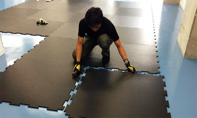 プロが教える！ ジム・フィットネス施設におすすめの床材 – ワコードープロ 公式オンラインストアコンテンツ一覧