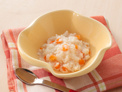 ラクうま離乳食！冷凍ストックレシピ→@naa_babygohan, 栄養士ママのなあです。, 今日は＼手づかみ食べ！ポテトおやき,みんなのお子たちは, 手づかみ食べしてるかな☺️？, 手づかみ食べにはメリットがたくさん😍, 手の感覚の発達や脳の発達, 口の発達などがあるよ☺️,ぜひ手づかみ食べしてみてね🥰, ✼•• recipe ••✼, ✎𓈒𓂂𓏸材料✎𓈒𓂂𓏸,