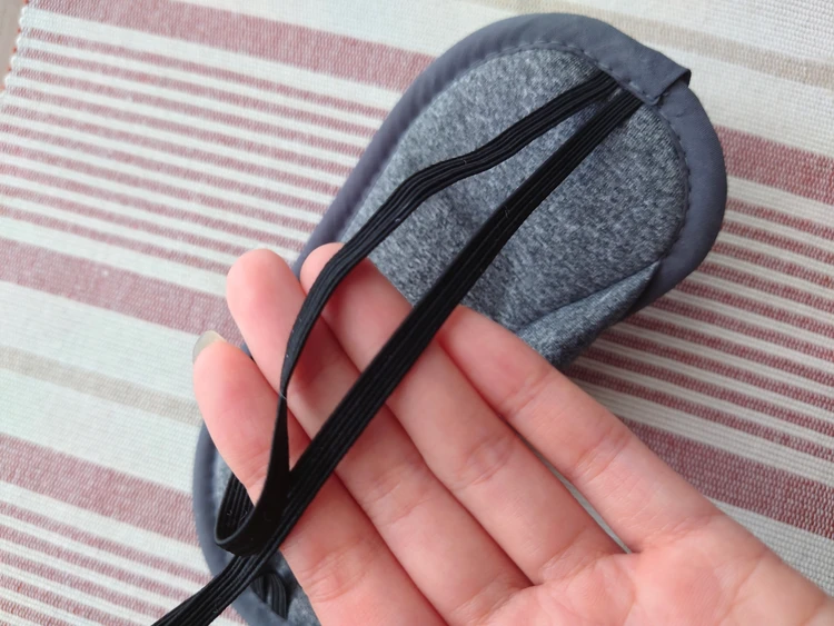 セリア のマスクはおしゃれで着け心地も抜群。おすすめマスク7選2024年最新Domani