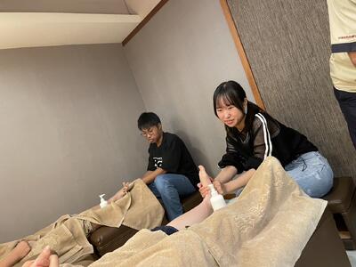 女子中学生の足の写真素材写真素材なら「写真AC」無料 フリー ダウンロードOK