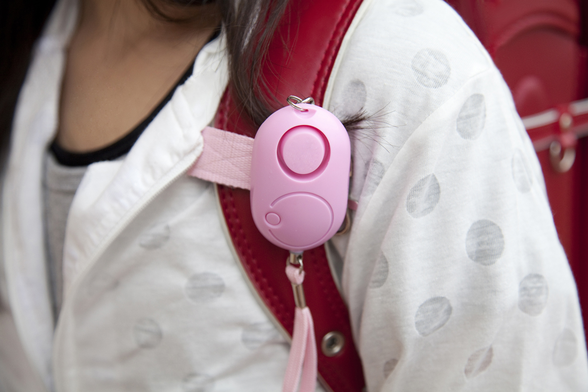 当商品送料無料 防犯ブザー 子ども 通販 かわいい ランドセル 女の子 小学生 大音量 85dB おしゃれ プリンセス防犯ブザー バックヤードファミリーの通販&mall アンドモール 三井ショッピングパーク公式通販