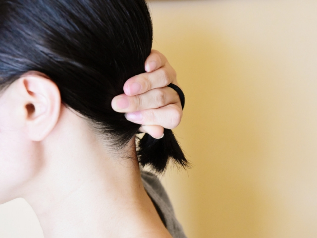 葬式 ヘアスタイル ハーフアップTikTok