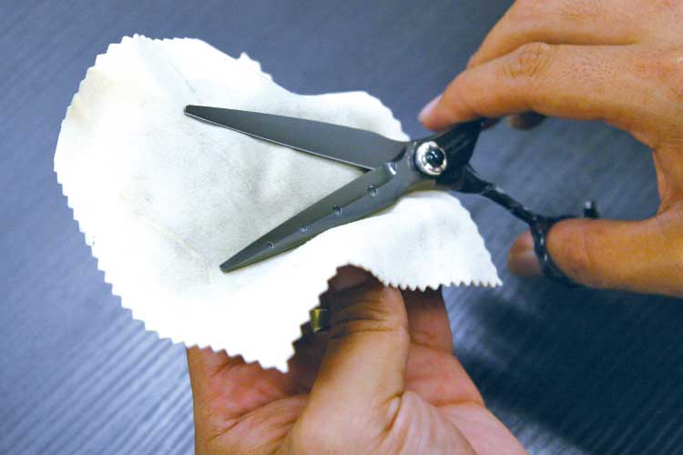 株式会社 柳生ハサミのお手入れ方法