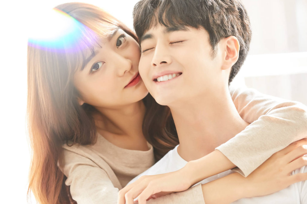 男女別！ハグする時にした方がいいこと7選と注意点は？キュン死する3つのハグも紹介！Anny アニー