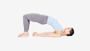 プロ実践！骨盤矯正・柔軟性の効果を狙った「ヨガ７選」美的.com