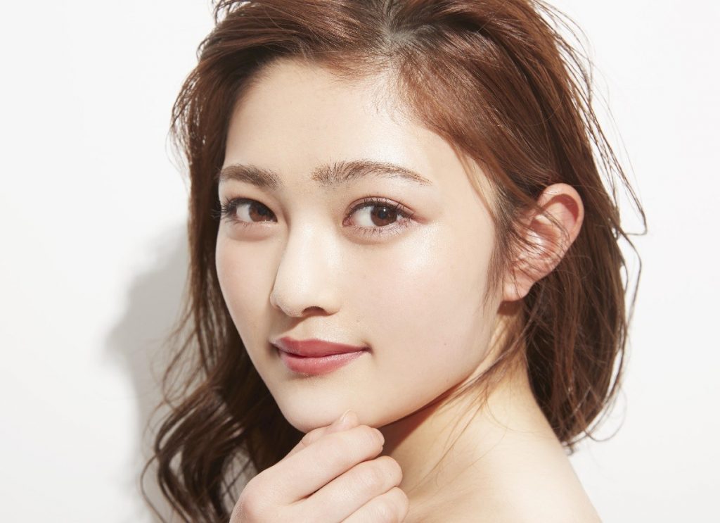 こんな眉毛では母親失格と周りの人に言われるけれど気にしない」