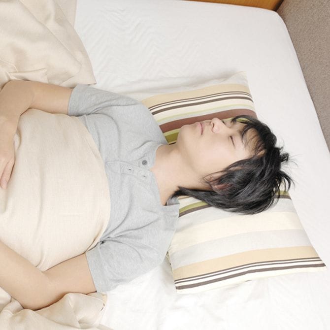 寝てる子供が立ち上がる！魔法の起こし方が話題 「マジで秒で起きる」「嫁にこれで起こされてる」神戸新聞NEXT連載・特集話題