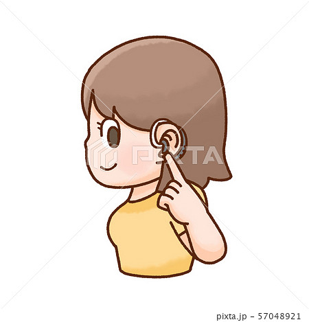 補聴器を付けたシニア日本人男性 リビング人物 の写真素材295306955- イメージマート