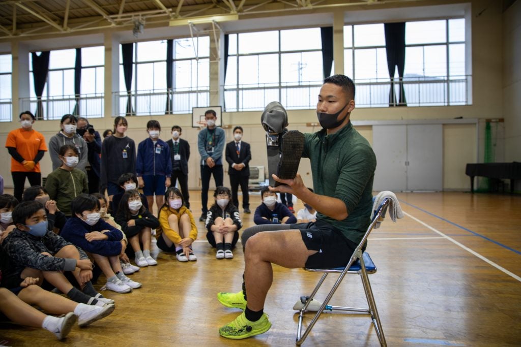 ユニバーサル・ラン スポーツ義足体験授業」を実施しました！市原市ウェブサイト