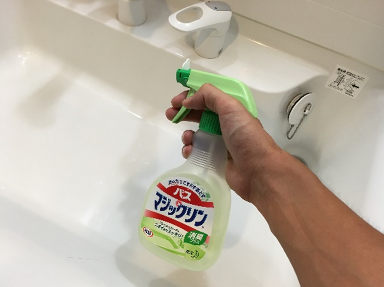 樹脂製の洗面台についた水垢を簡単に落とす方法